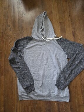 Sonoma Mens Medium Lightweight Gray Hoodie